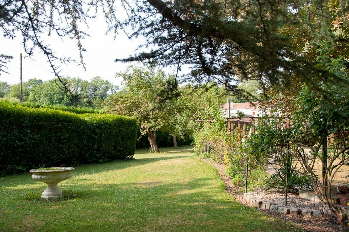 Maison Lalongere Longueville  Exteriér fotografie